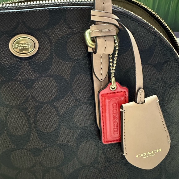 SOLD - Picture 3 of 11